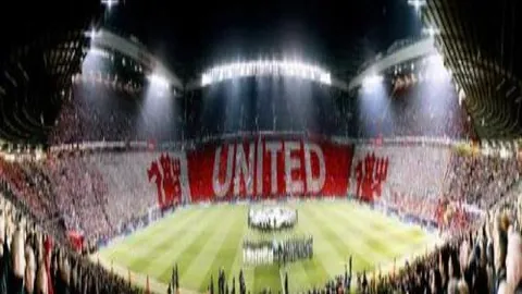 激情对决！阿尔纳泽马客场硬碰利雅得青年人，谁能笑到最后？